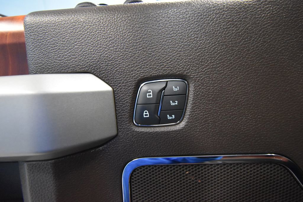 Used 2020 Ford F250 King Ranch w/ King Ranch Ultimate Package image 9