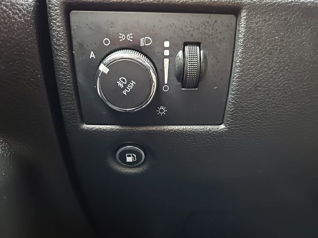 Used 2020 Jeep Grand Cherokee Limited image 19