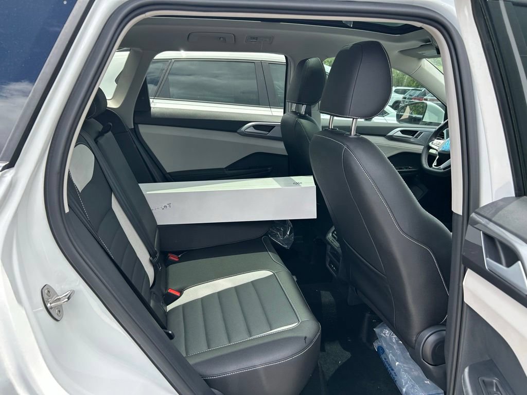 New 2026 Volkswagen Taos SEL AWD/4WD image 47