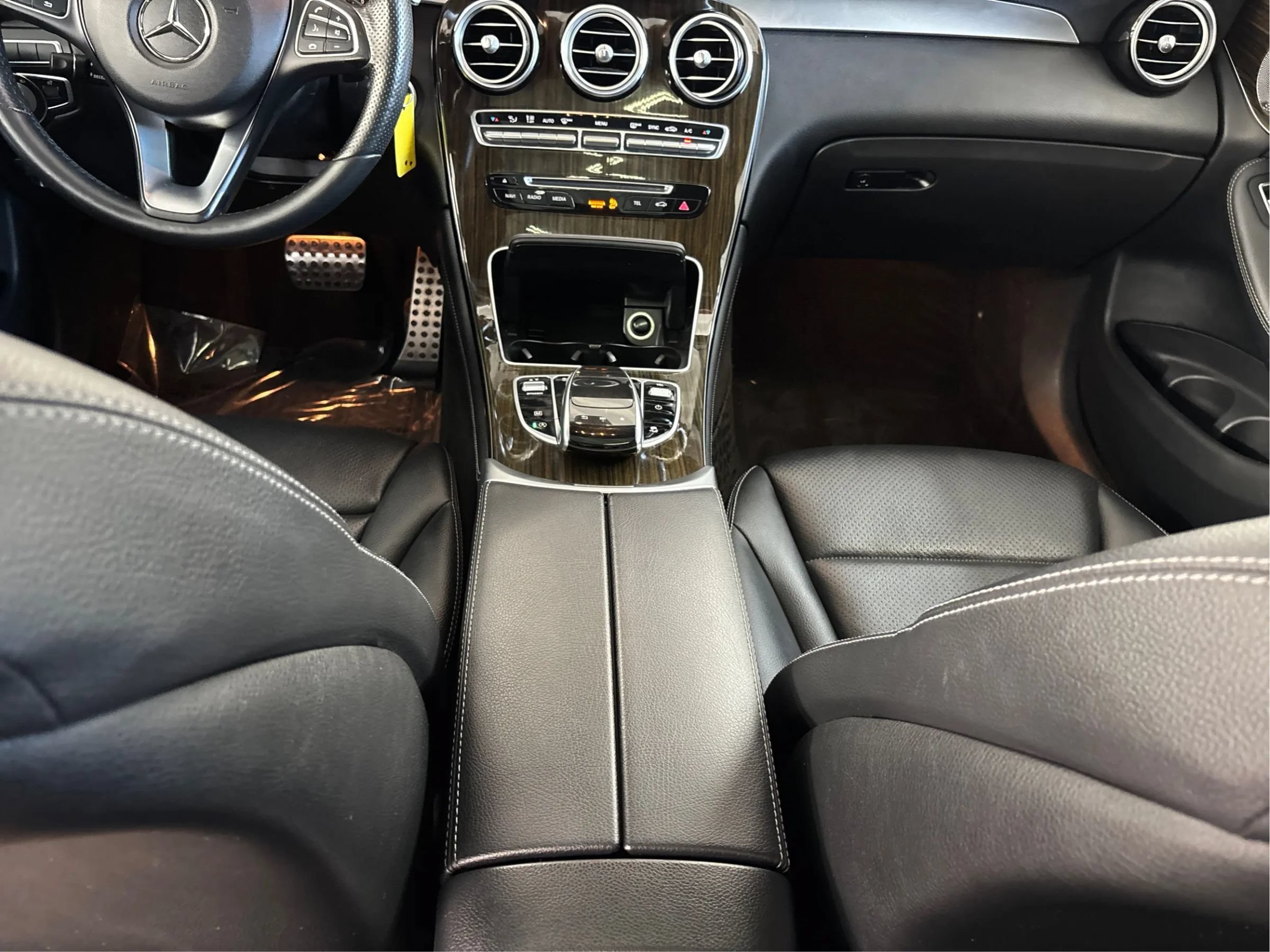 Used 2018 Mercedes-Benz GLC 300 4MATIC image 22