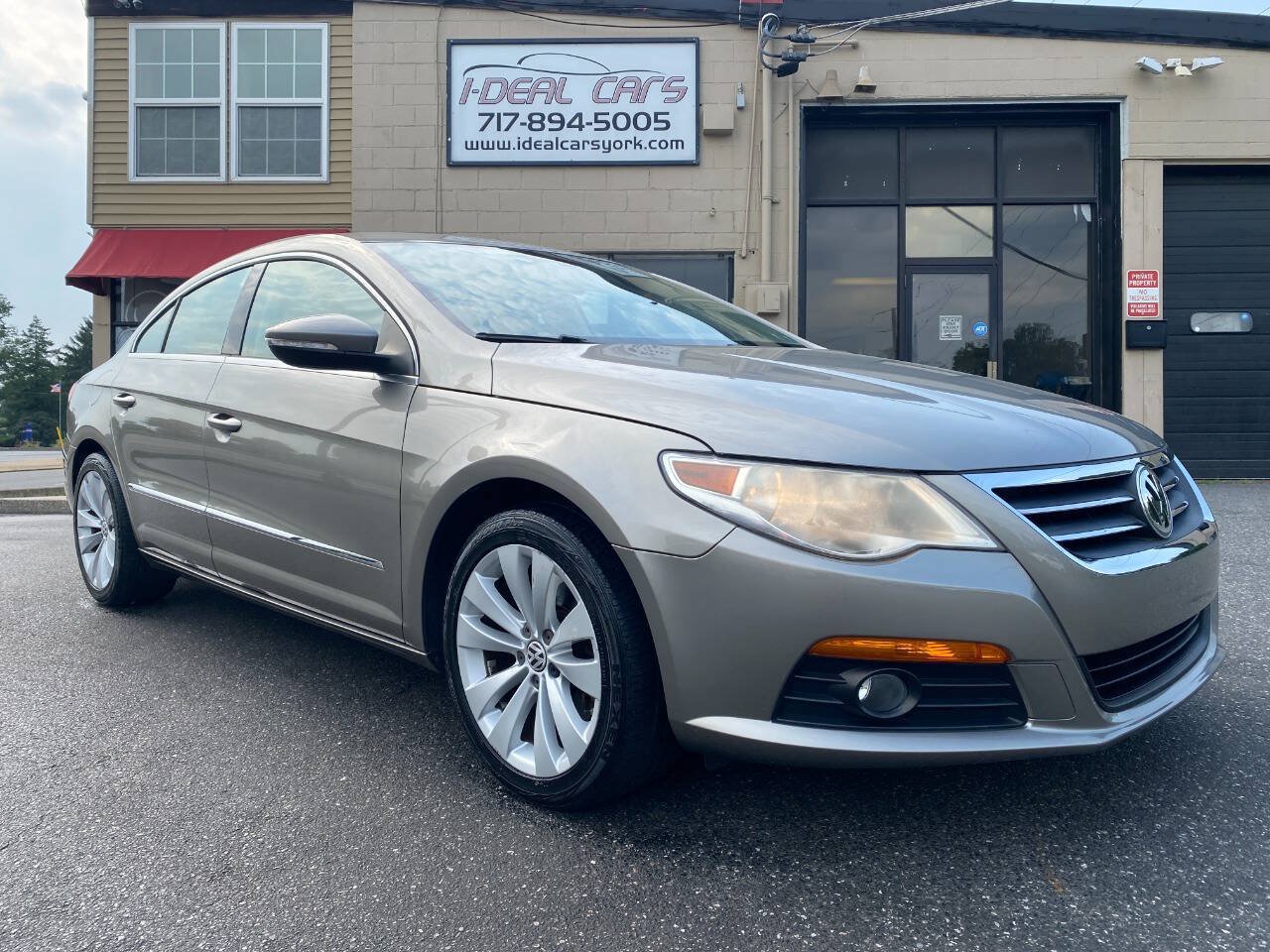 Used 2010 Volkswagen CC Sport FWD image 34
