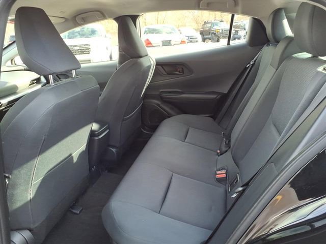 Used 2024 Toyota Prius LE image 9