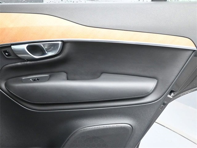 Used 2024 Volvo XC90 B5 Plus image 28