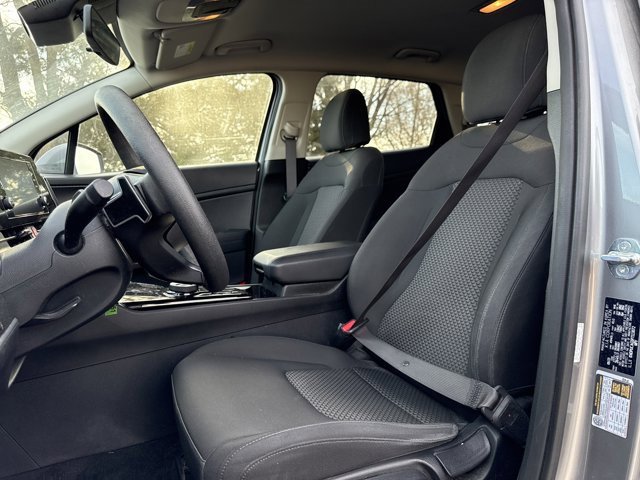 Used 2023 Kia Sportage LX image 14
