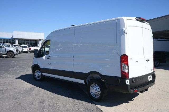 New 2027 Ford Transit 250 148 Medium Roof RWD image 10
