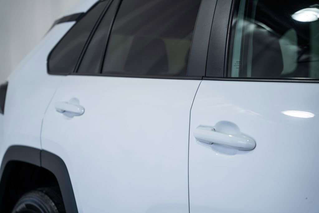 Used 2024 Toyota RAV4 LE image 12
