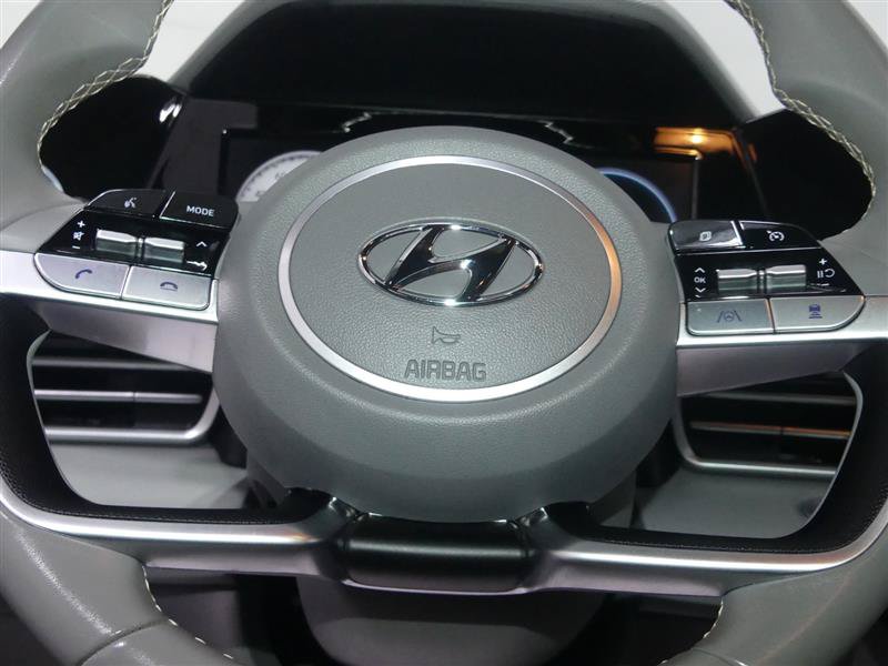 Used 2022 Hyundai Elantra SEL w/ Convenience Package FWD image 31