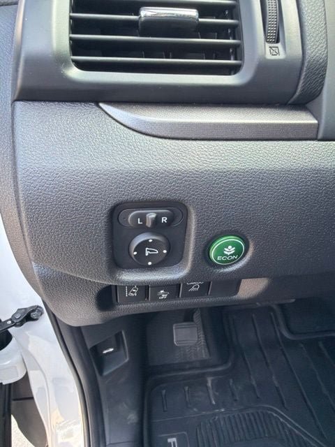 Used 2025 Honda Ridgeline RTL image 14