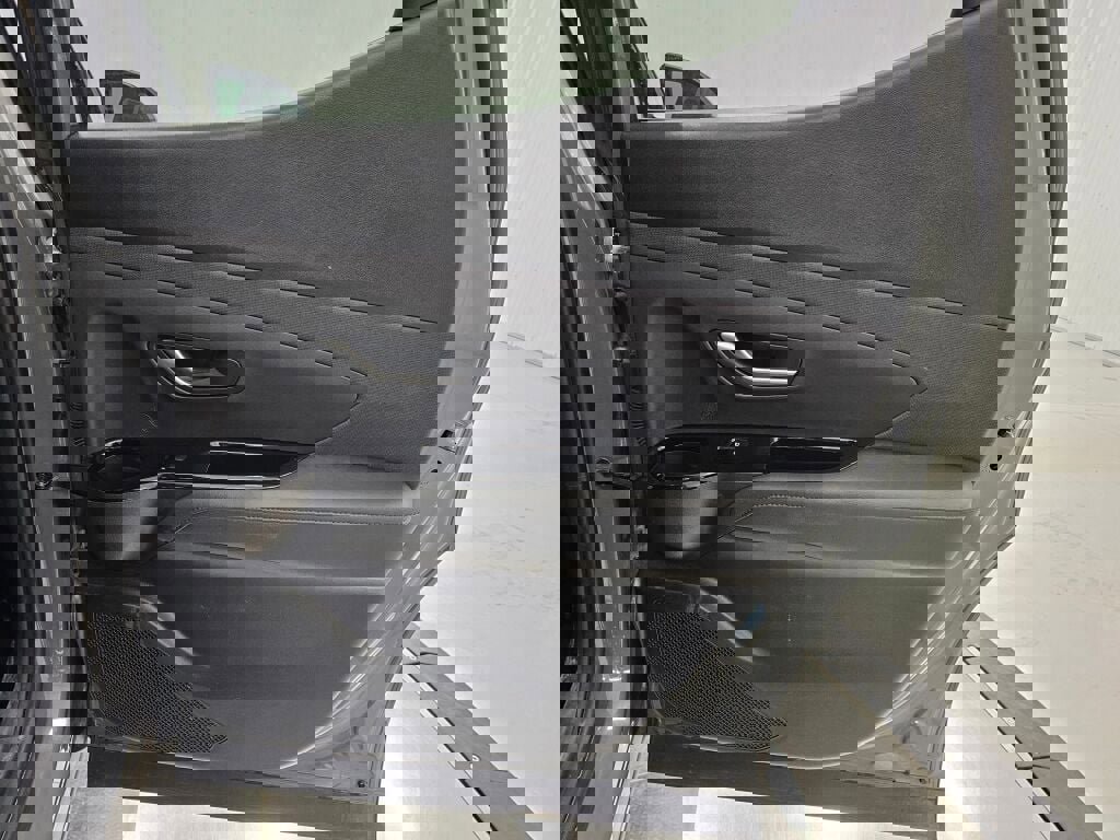 Used 2022 Hyundai Santa Cruz Limited image 37