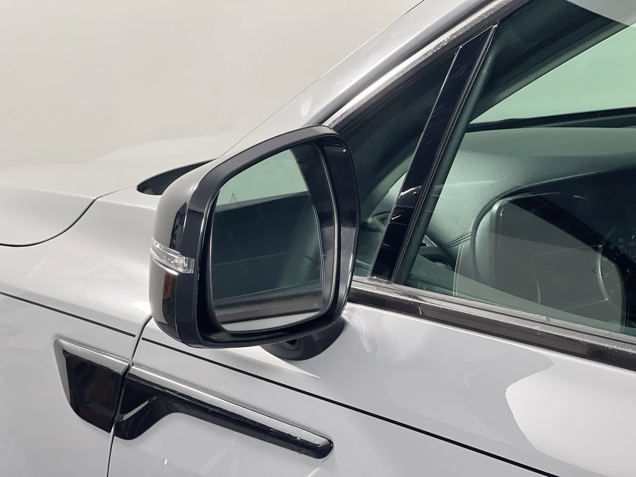 Used 2022 Kia Sorento EX w/ Panoramic Sunroof Package FWD image 11