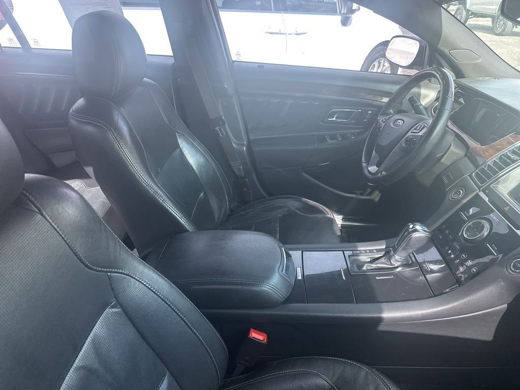 Used 2017 Ford Taurus Limited FWD image 15