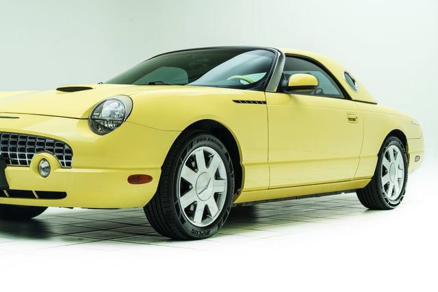 Used 2002 Ford Thunderbird RWD image 9