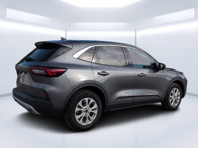 Used 2024 Ford Escape Active w/ Tech Pack #1 FWD image 3