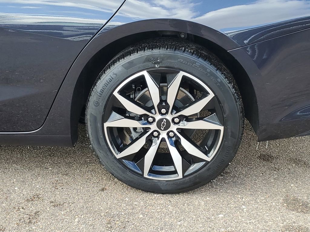 Used 2023 Chevrolet Malibu RS w/ Driver Confidence Package image 35