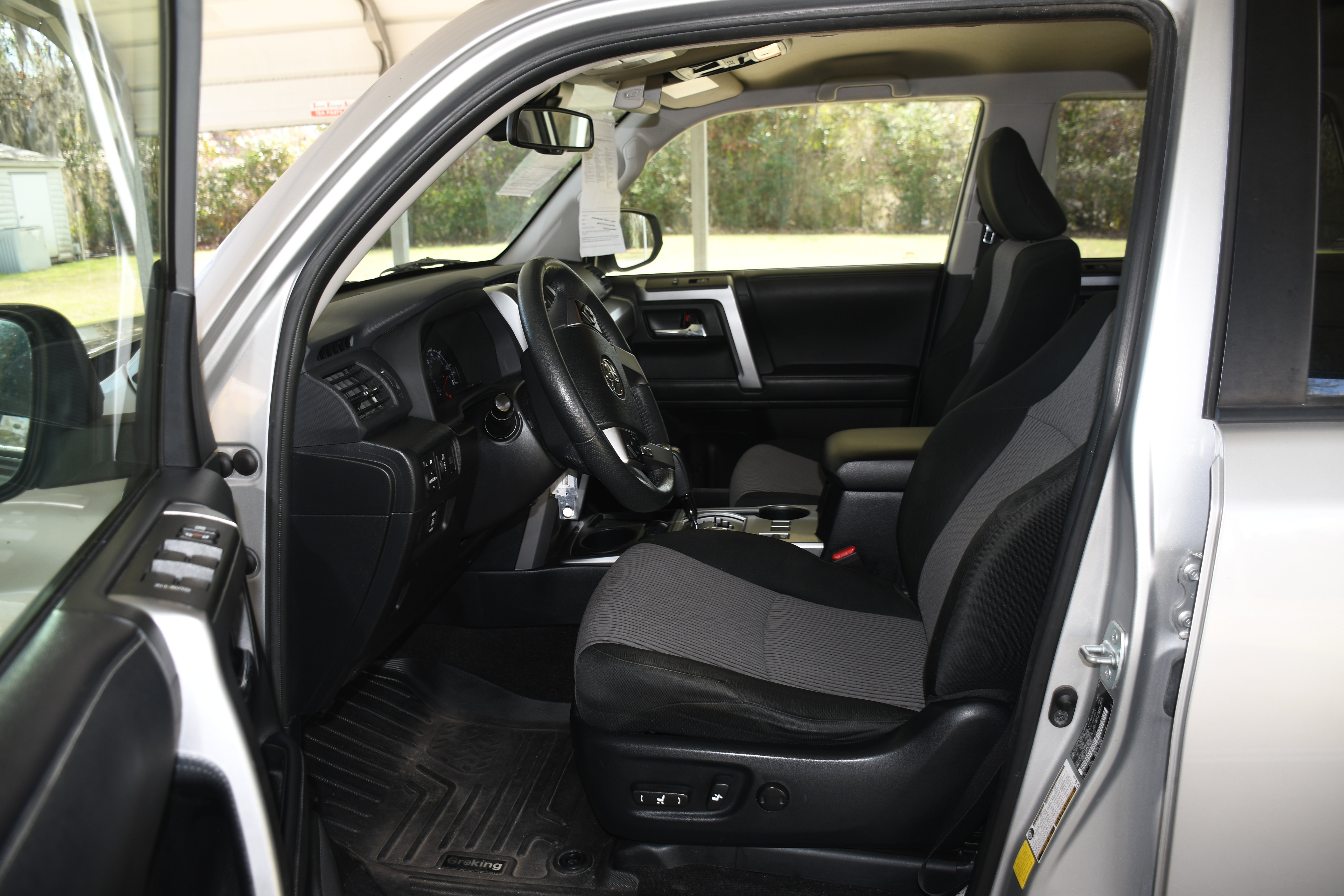 Used 2021 Toyota 4Runner SR5 image 7