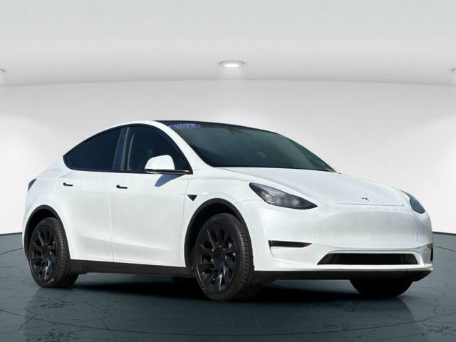 Used 2023 Tesla Model Y AWD image 8