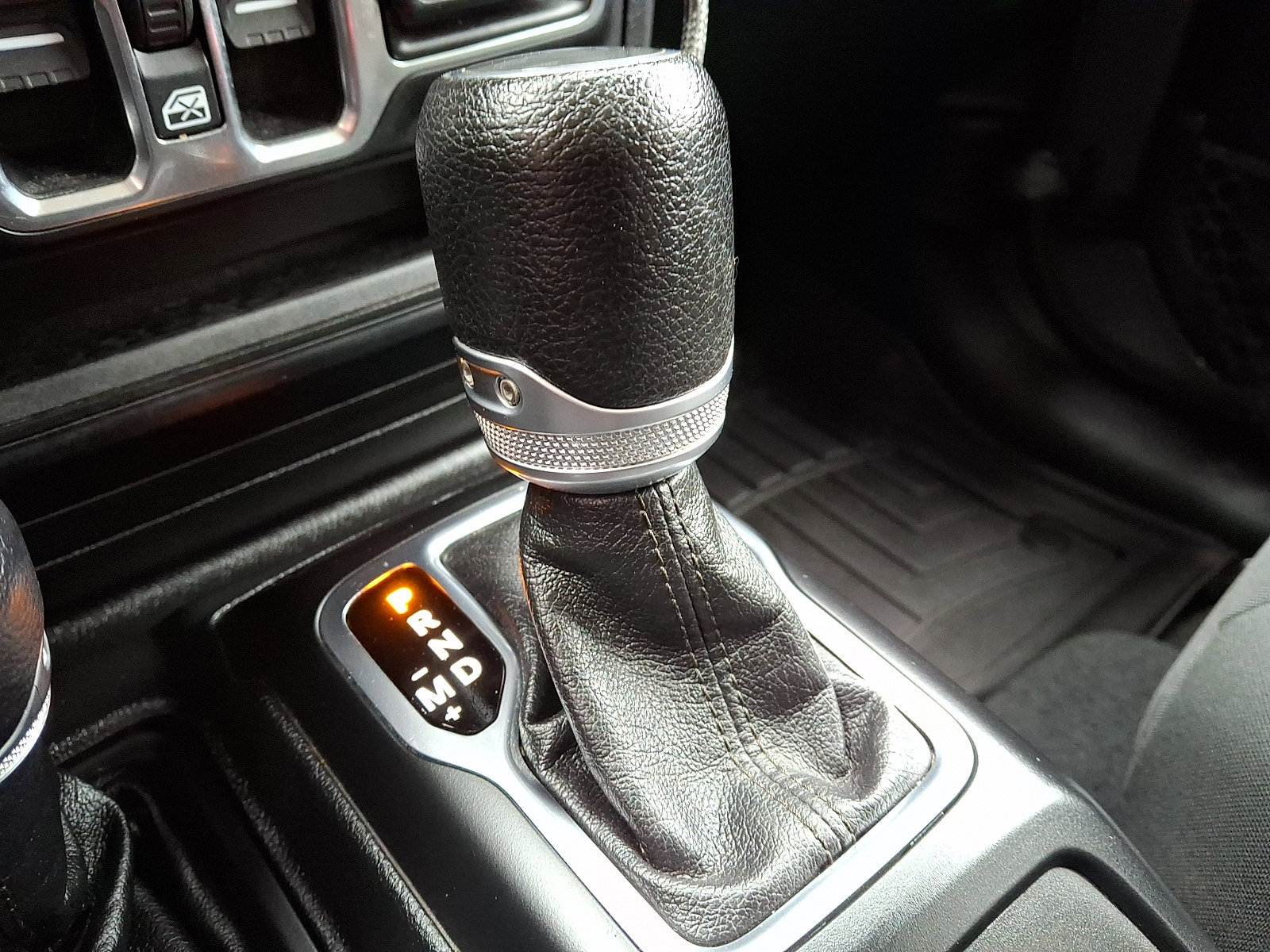 Used 2020 Jeep Gladiator Sport w/ Quick Order Package 24S image 15