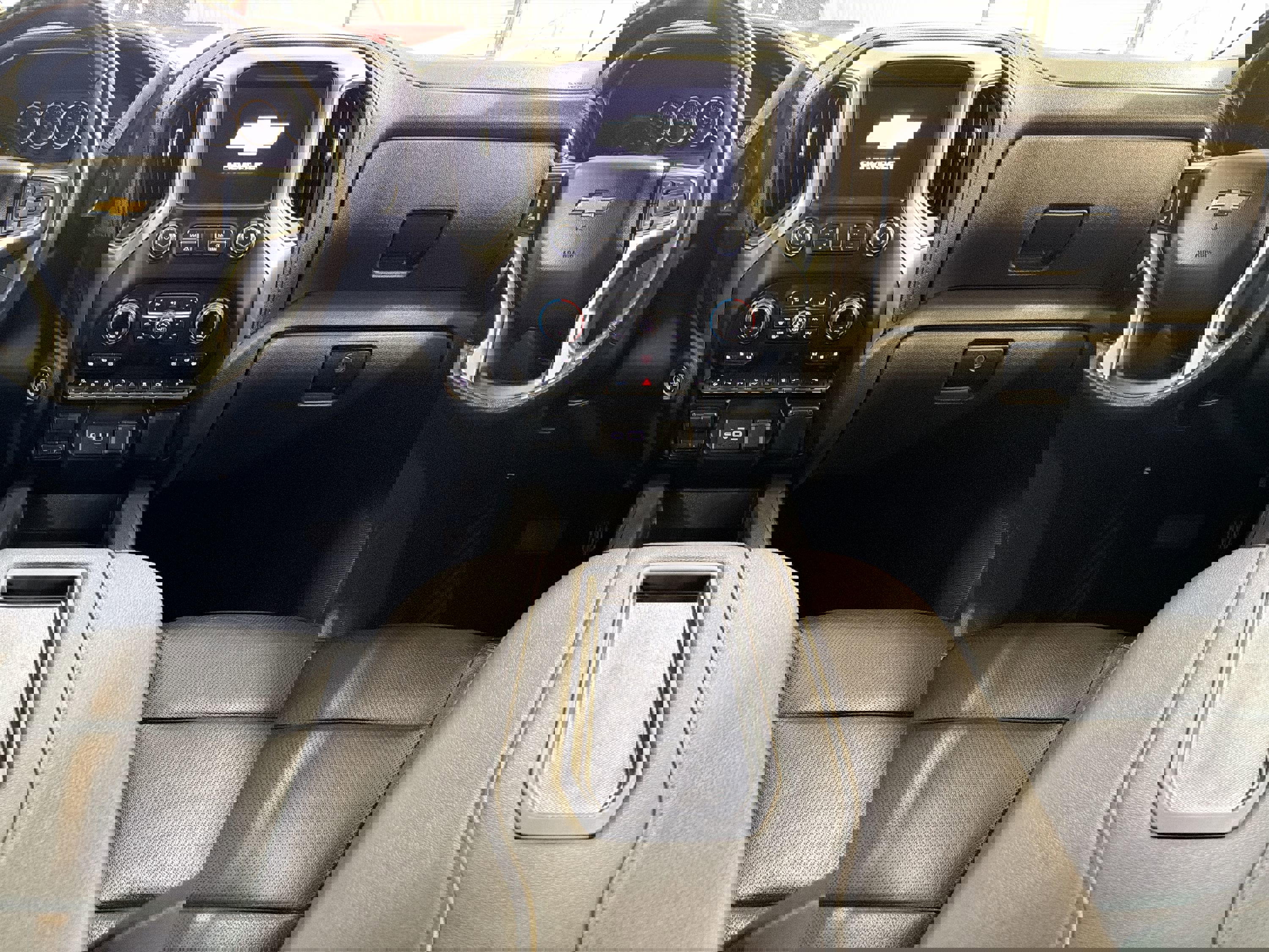 Used 2021 Chevrolet Silverado 1500 LTZ w/ Z71 Off-Road Package image 21