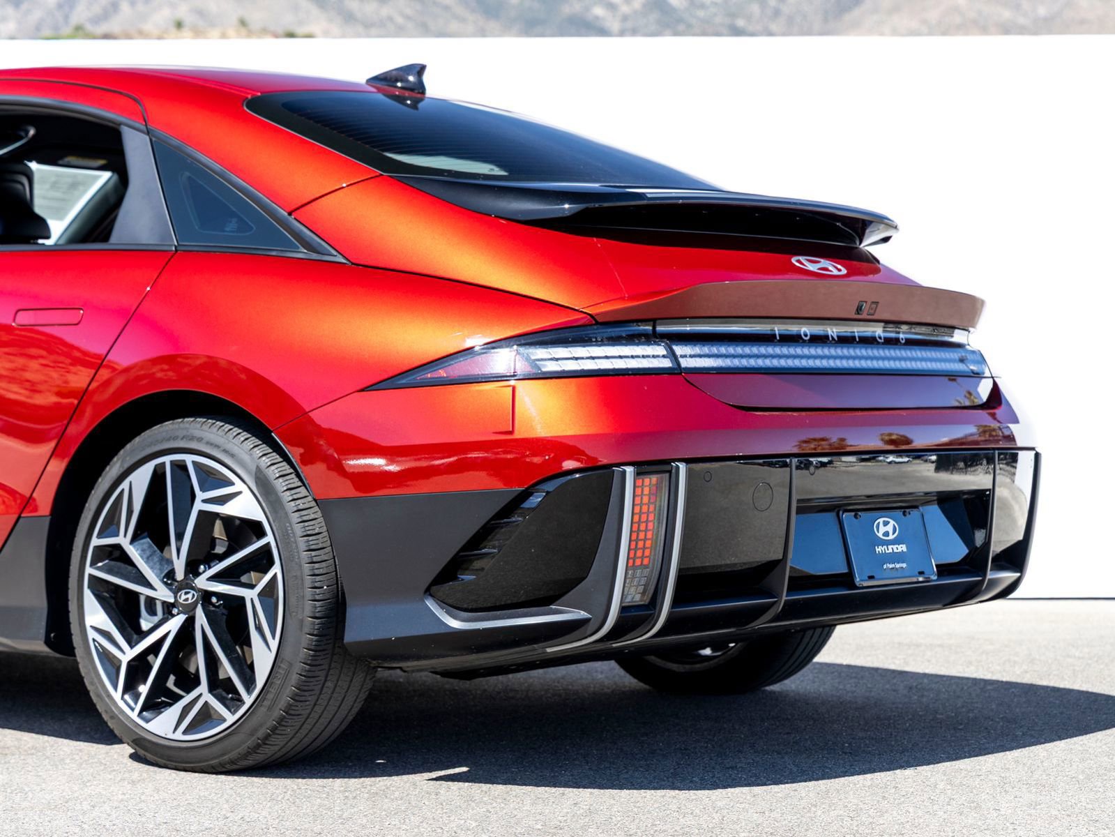 Used 2023 Hyundai Ioniq 6 SEL image 7