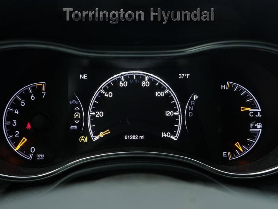 Used 2020 Jeep Grand Cherokee Laredo image 11