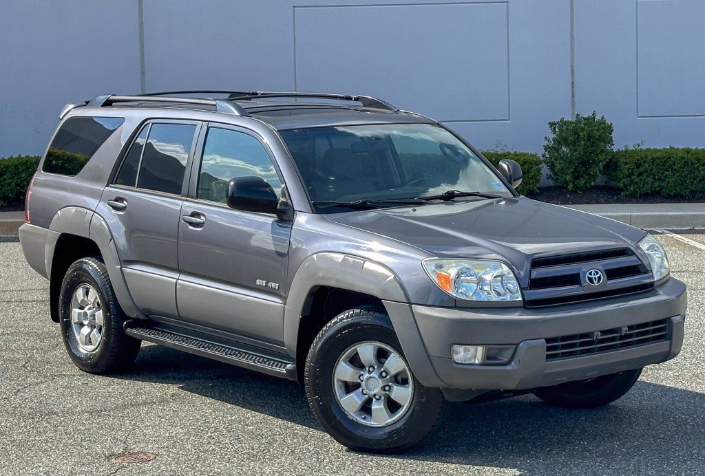 Used 2003 Toyota 4Runner SR5 AWD/4WD image 8