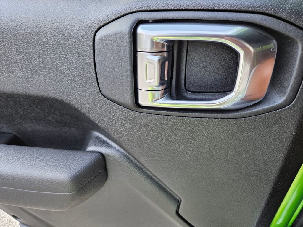 New 2025 Jeep Gladiator Sport AWD/4WD image 9