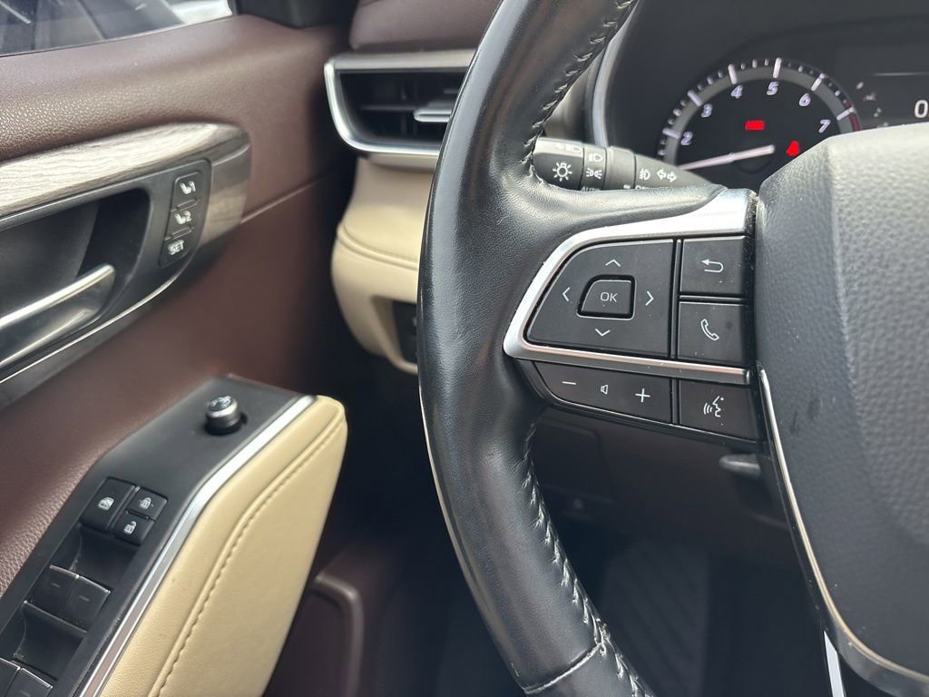 Used 2020 Toyota Highlander Limited AWD/4WD image 18