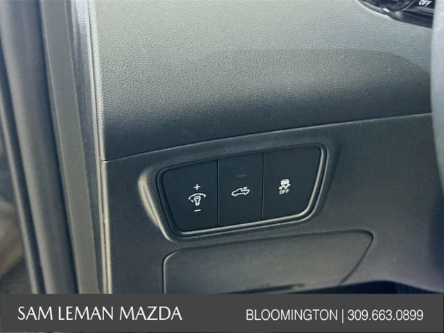 Used 2022 Hyundai Santa Cruz SEL Premium image 10