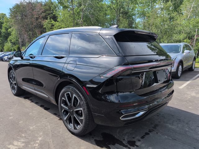 Used 2024 Lincoln Nautilus Reserve w/ Equipment Group 202A AWD/4WD image 7