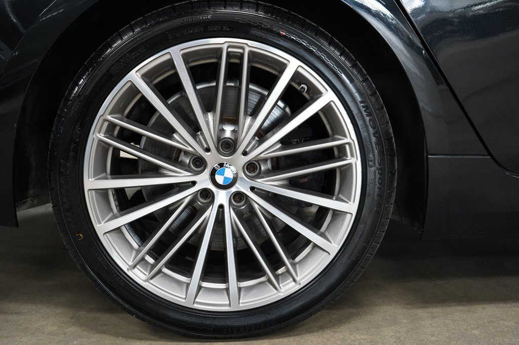 Used 2017 BMW 540i RWD image 35