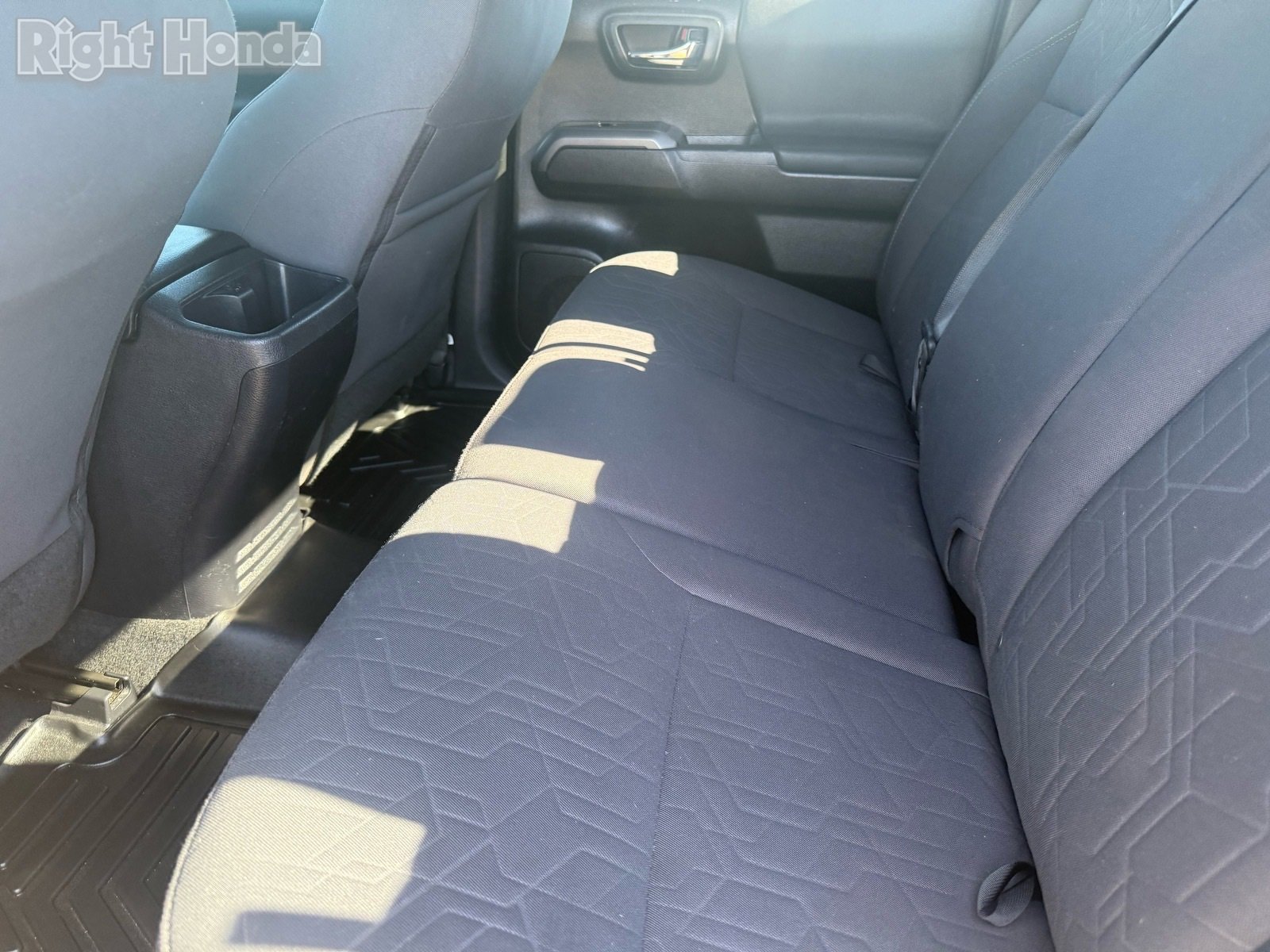 Used 2019 Toyota Tacoma TRD Sport w/ Technology Package image 25