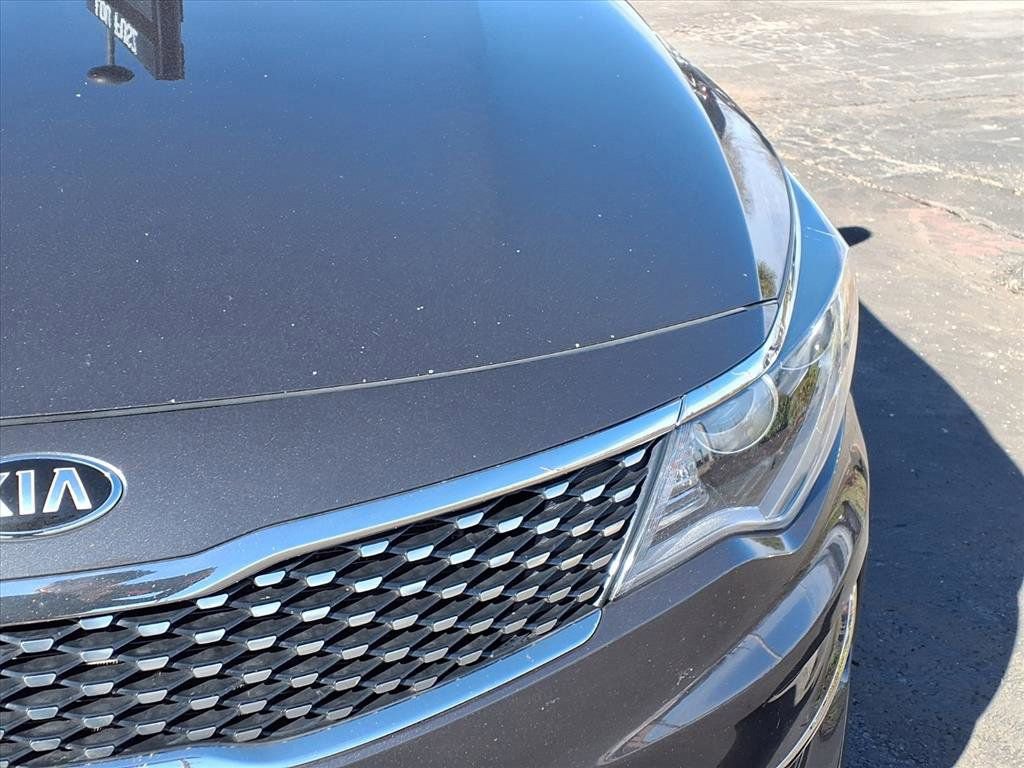Used 2017 Kia Optima EX image 30