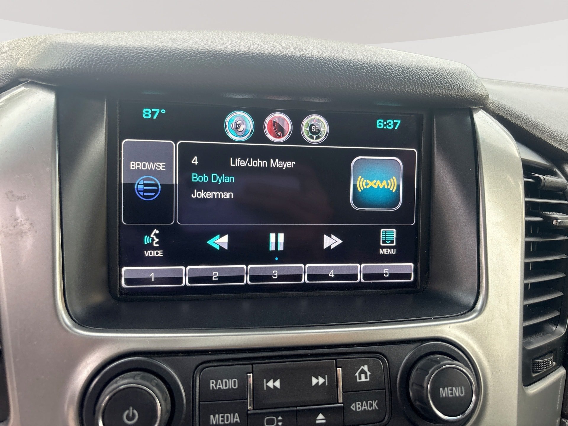 Used 2015 Chevrolet Suburban LTZ AWD/4WD image 12