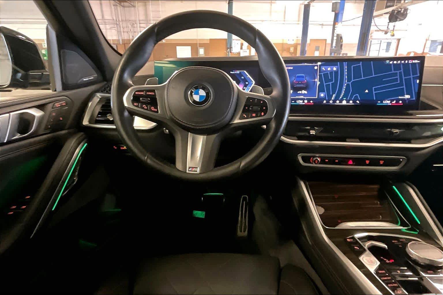 Used 2025 BMW X6 xDrive40i AWD/4WD image 5