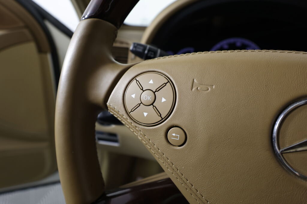 Used 2013 Mercedes-Benz S 550 4MATIC image 35