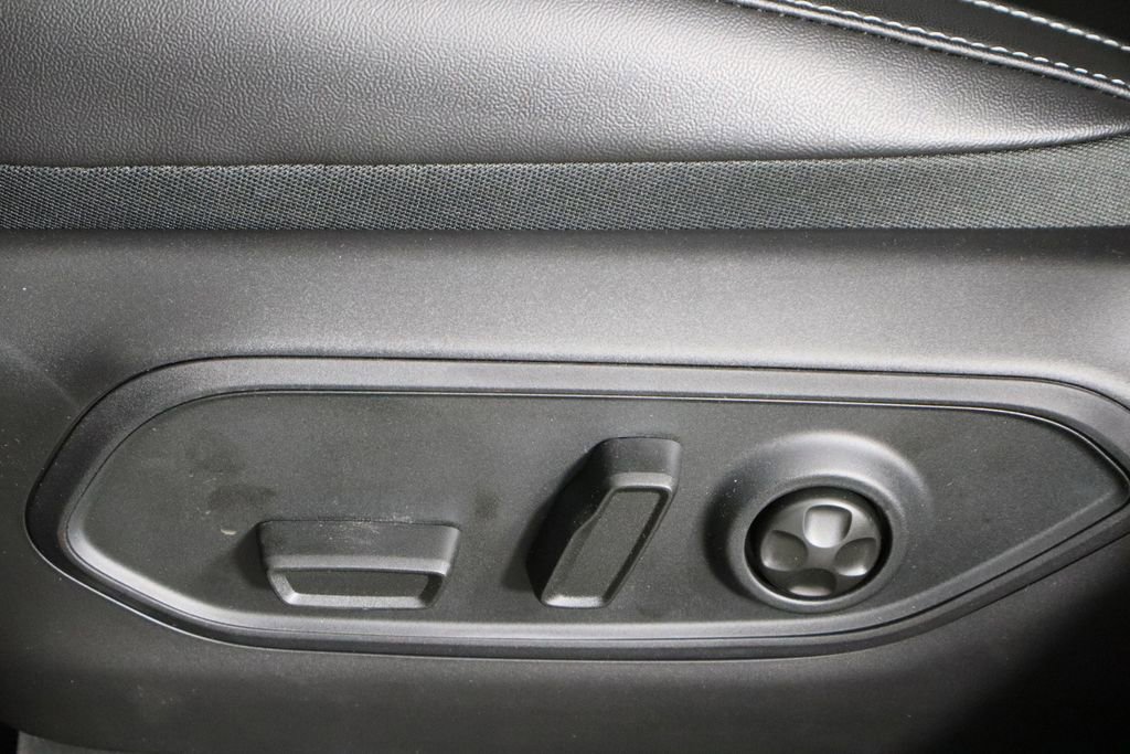 New 2025 Jeep Grand Cherokee L Limited image 25