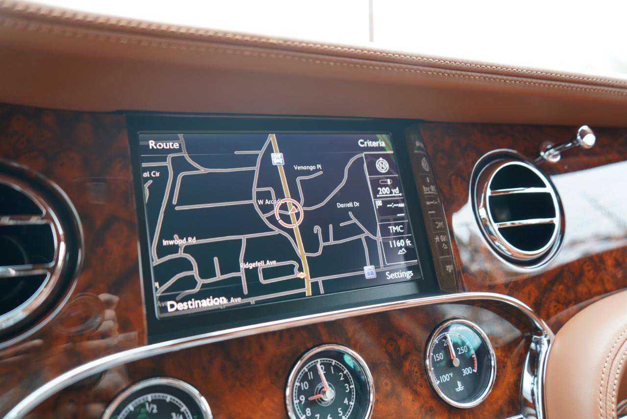 Used 2011 Bentley Mulsanne image 36