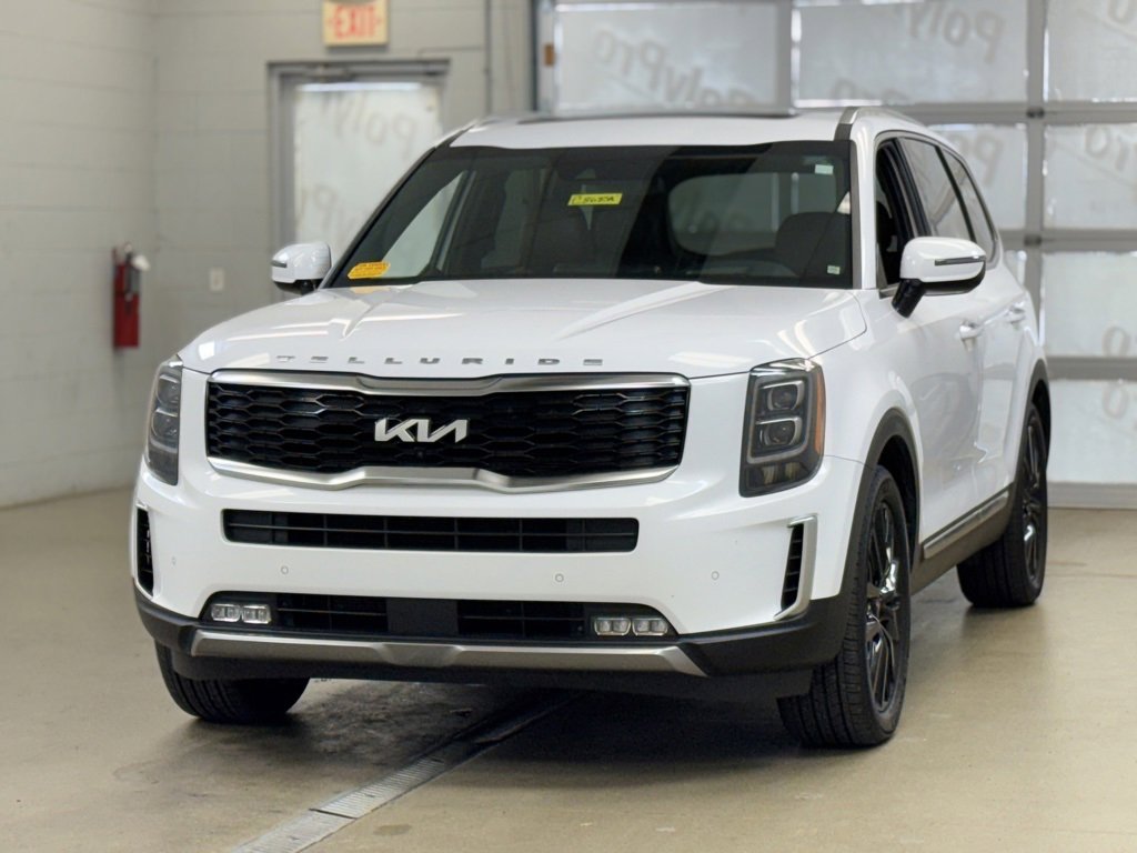 Used 2022 Kia Telluride SX w/ SX Prestige Package image 3