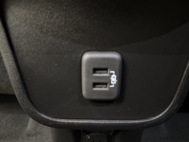 Used 2022 Chevrolet Equinox RS w/ RS Leather Package image 26