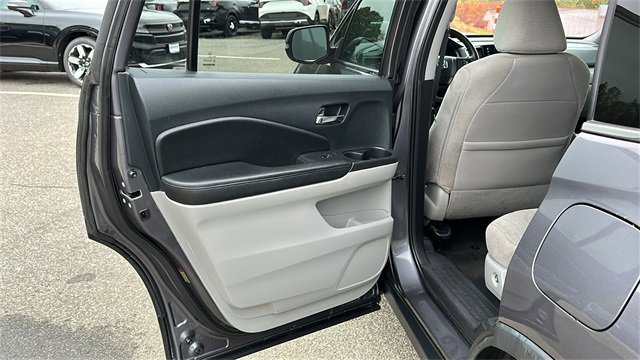 Used 2021 Honda Pilot EX image 22