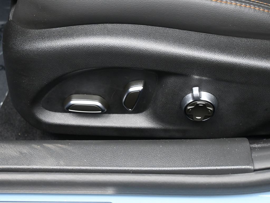 Used 2025 Cadillac CT4 V RWD image 15