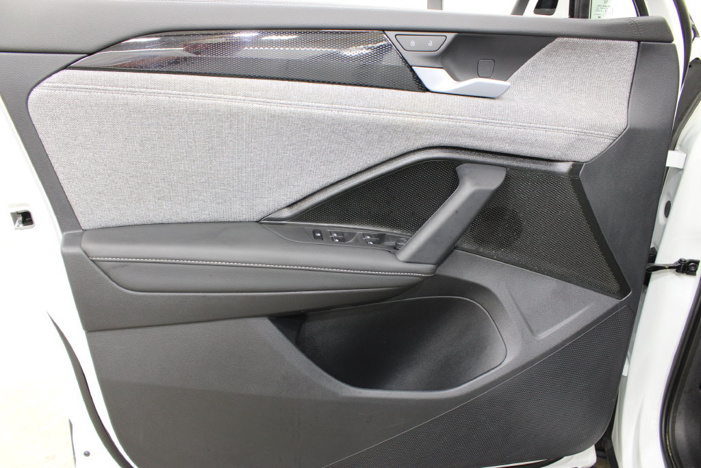 Used 2026 Volkswagen Tiguan S FWD image 15
