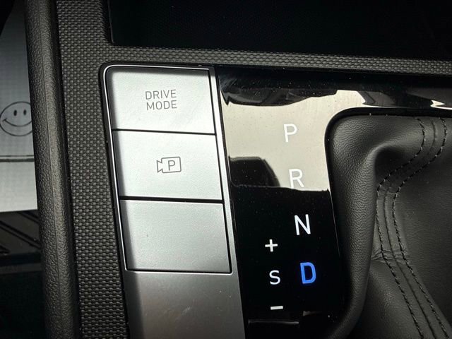 Used 2025 Hyundai Elantra SE image 26