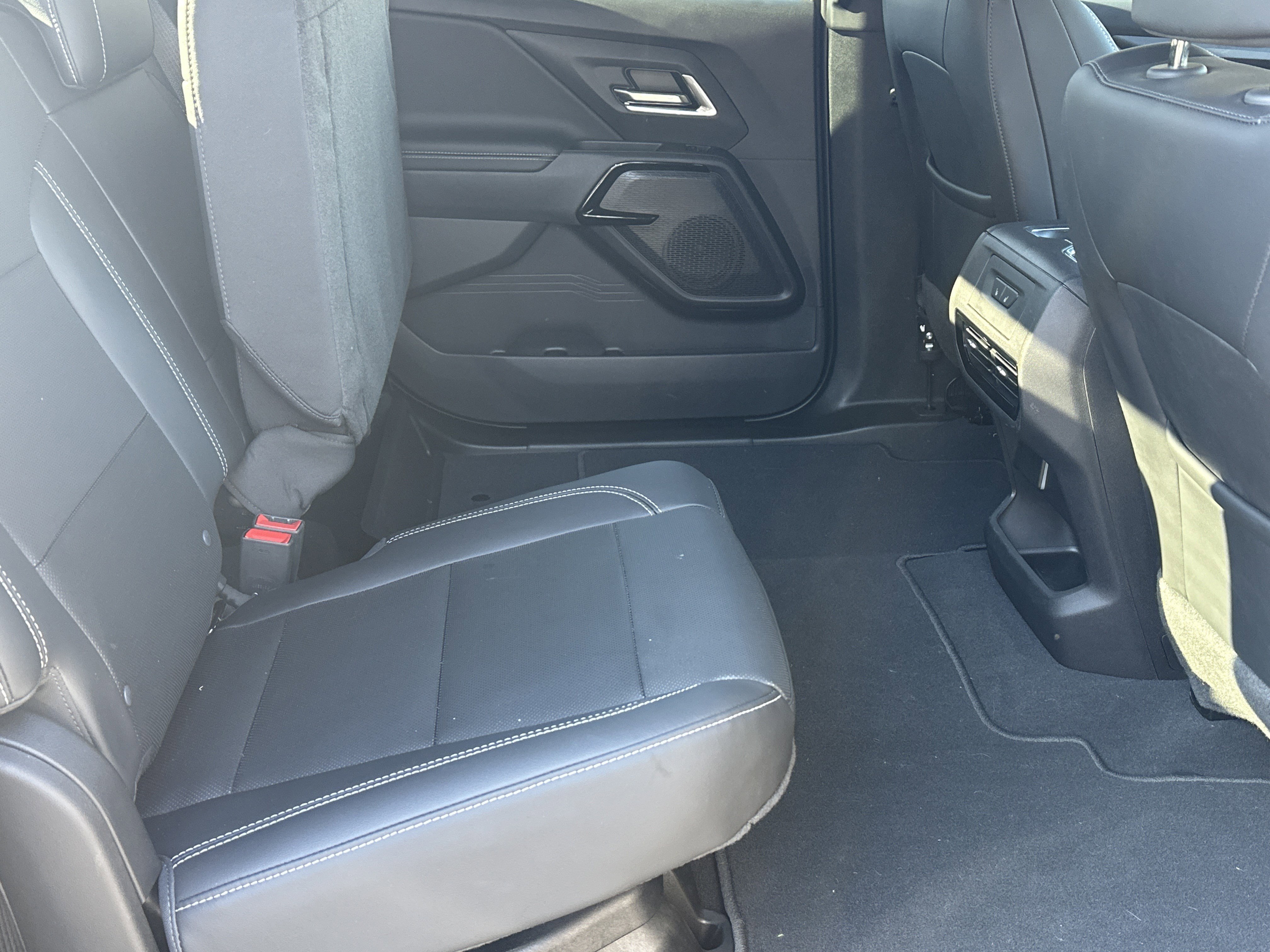 New 2025 Chevrolet Silverado EV LT image 16