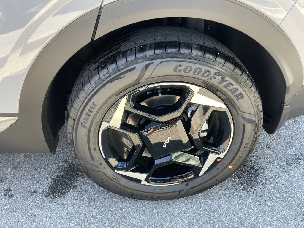 New 2026 Kia Sportage EX image 32