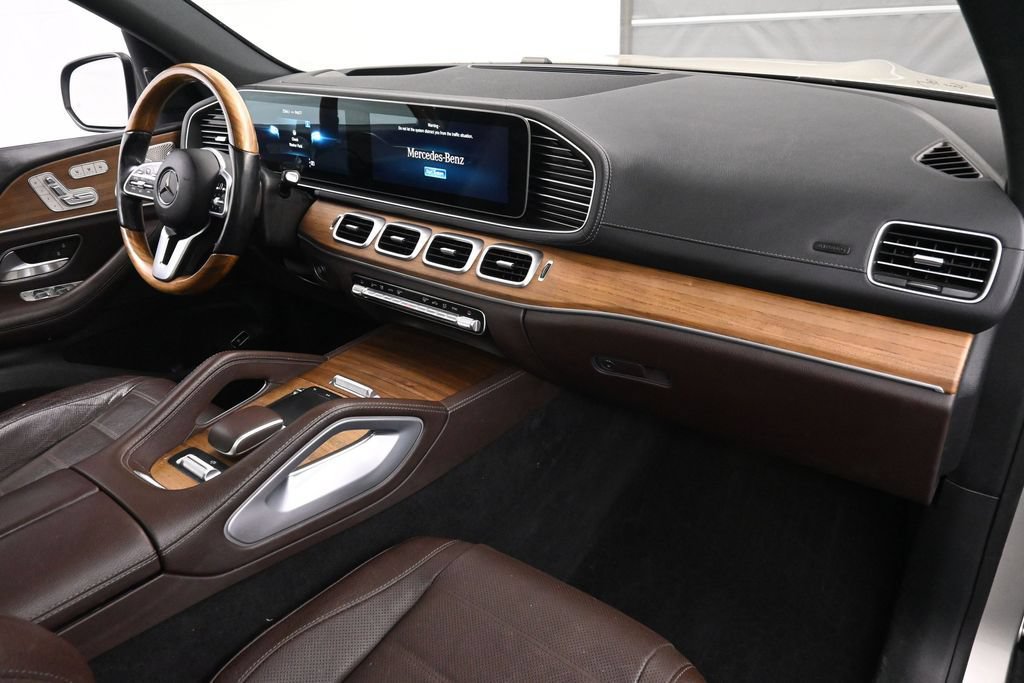 Used 2022 Mercedes-Benz GLS 450 4MATIC image 27