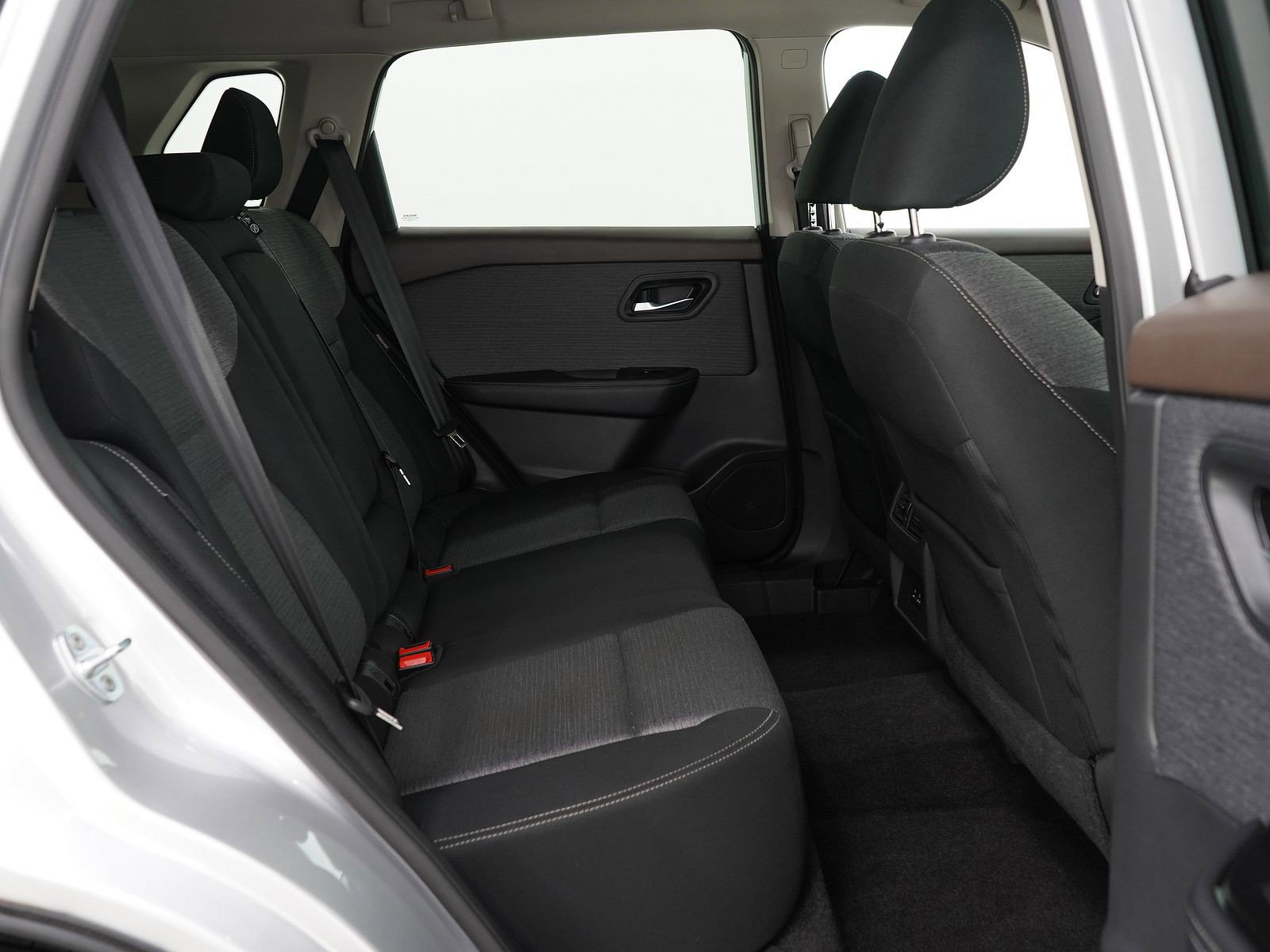 Used 2022 Nissan Rogue SV image 14