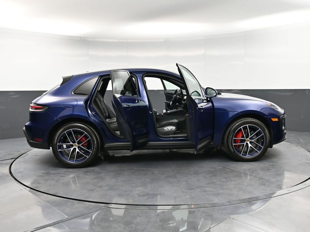 Certified 2023 Porsche Macan S image 36