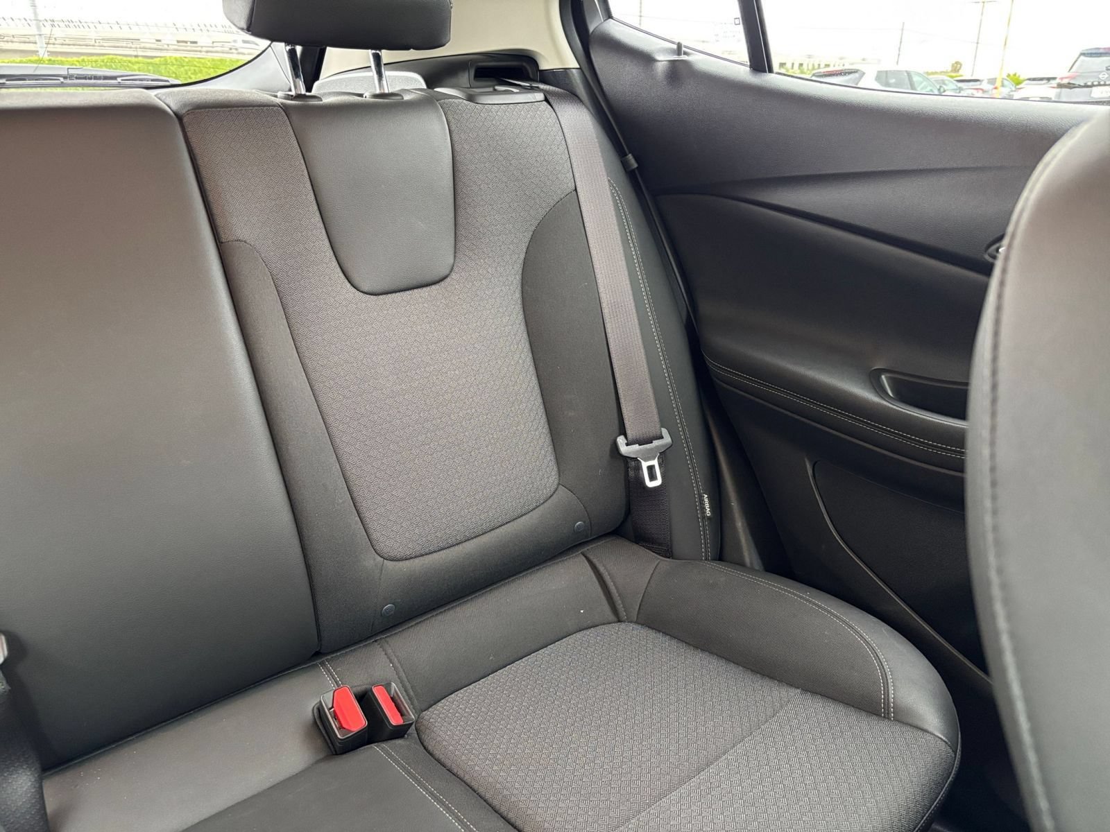 Used 2025 Buick Encore GX Preferred FWD image 36