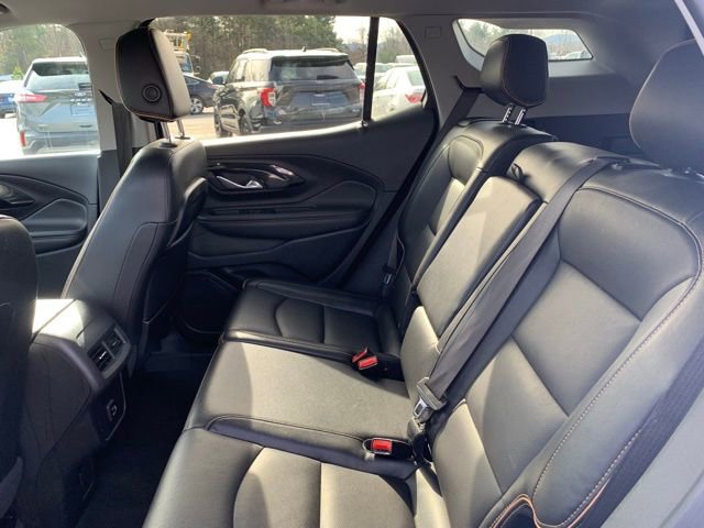 Used 2023 GMC Terrain AT4 image 25